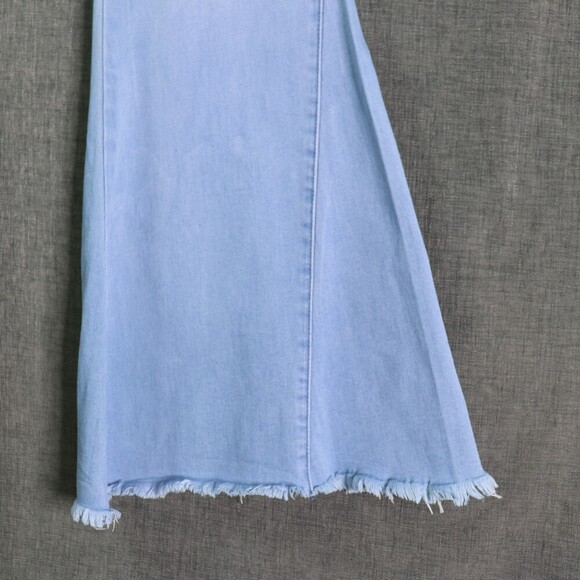 YMI GiGi Fit Flare Jeans Junior’s 13 / 31 Light Wash Wide Leg Raw Hem Retro Y2K - Picture 5 of 13